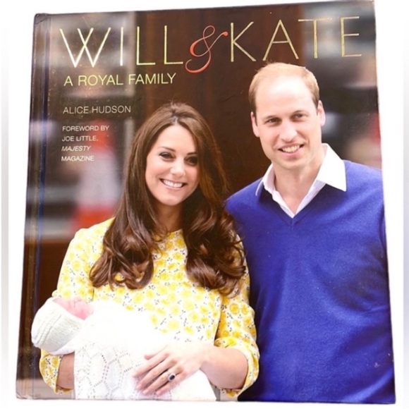 None Other - Hardback Book Will & Kate A Royal Family History England Prince William Photos